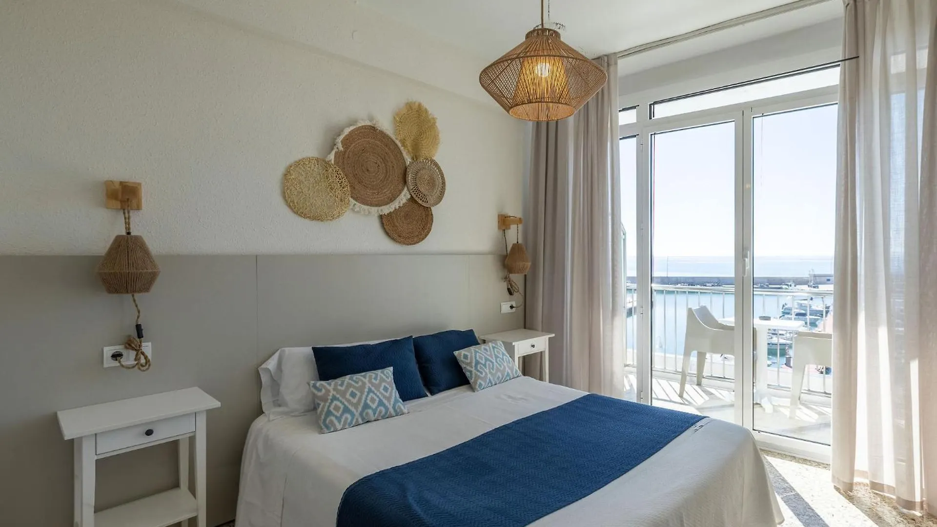 Hotel Ampolla Sol Амполья